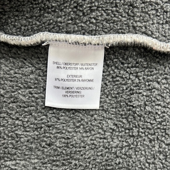 Basin + Range brand Stylish off-white Sherpa style Jacket with Diagonal Zipper - Picture 9 of 10